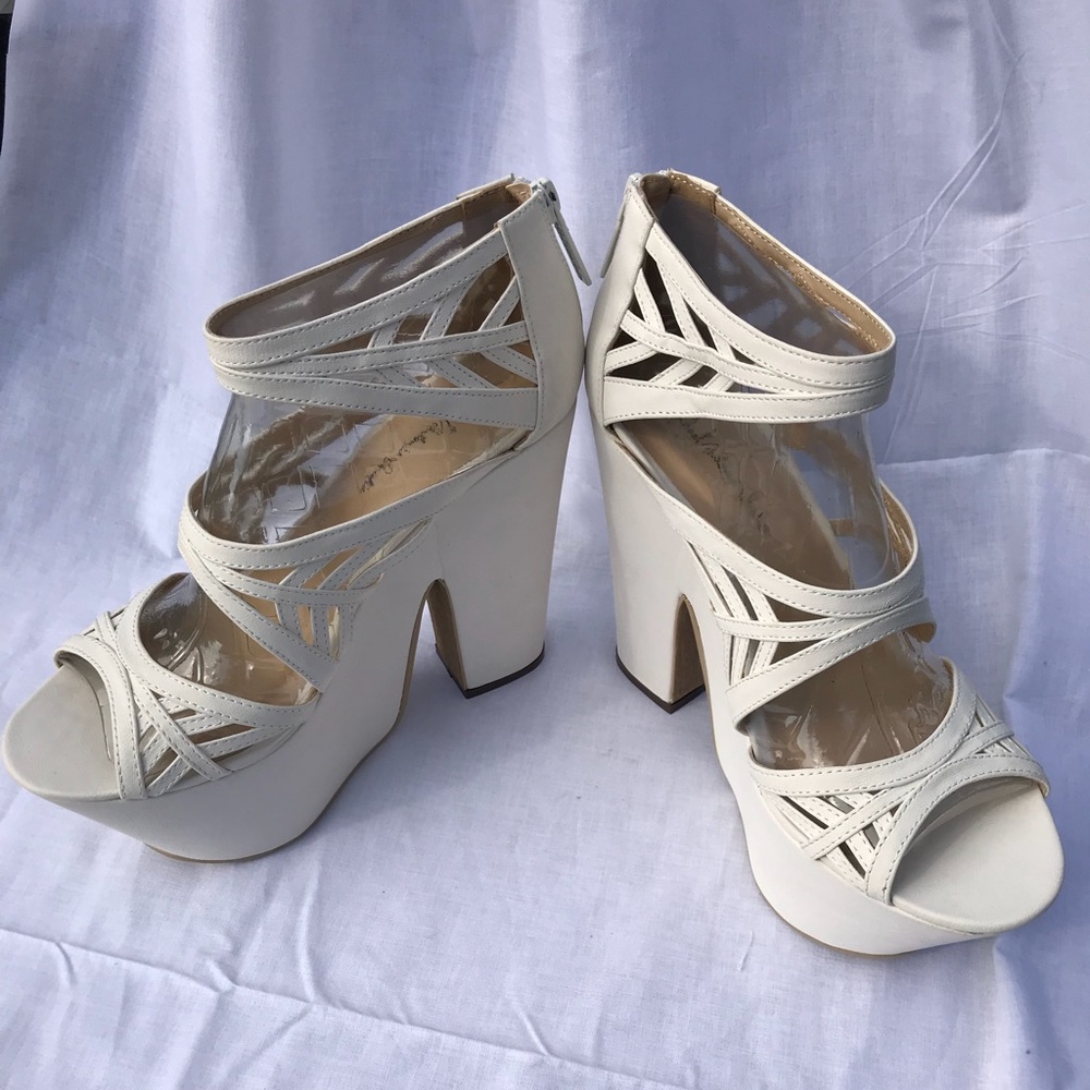 White Platform 007
